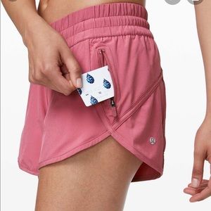 LULULEMON TRACKER SHORTS 4” in LUSH